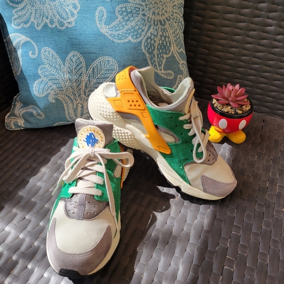 Nike Other - NIKE 2016 AIR HUARACHE RETRO 852628 300 PINE GREEN 10 FORCE 1 180 95 MAX PRESTO